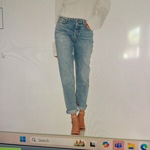 GRLFRND Helena straight leg Jean excellent condition